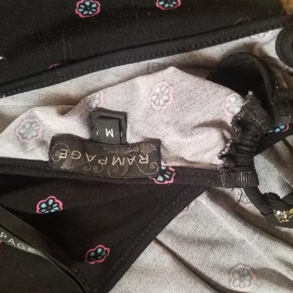 Rampage Paisley print strappy halter - Picture 3 of 4